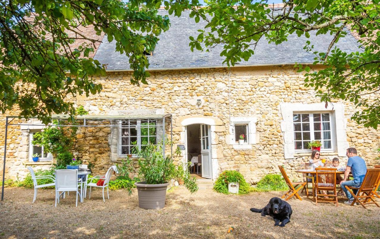 Le Tertre Hotel Dureil Buitenkant foto